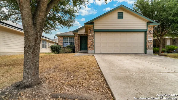 $1,750 | 10306 Pinehurst Run, San Antonio, TX 78239