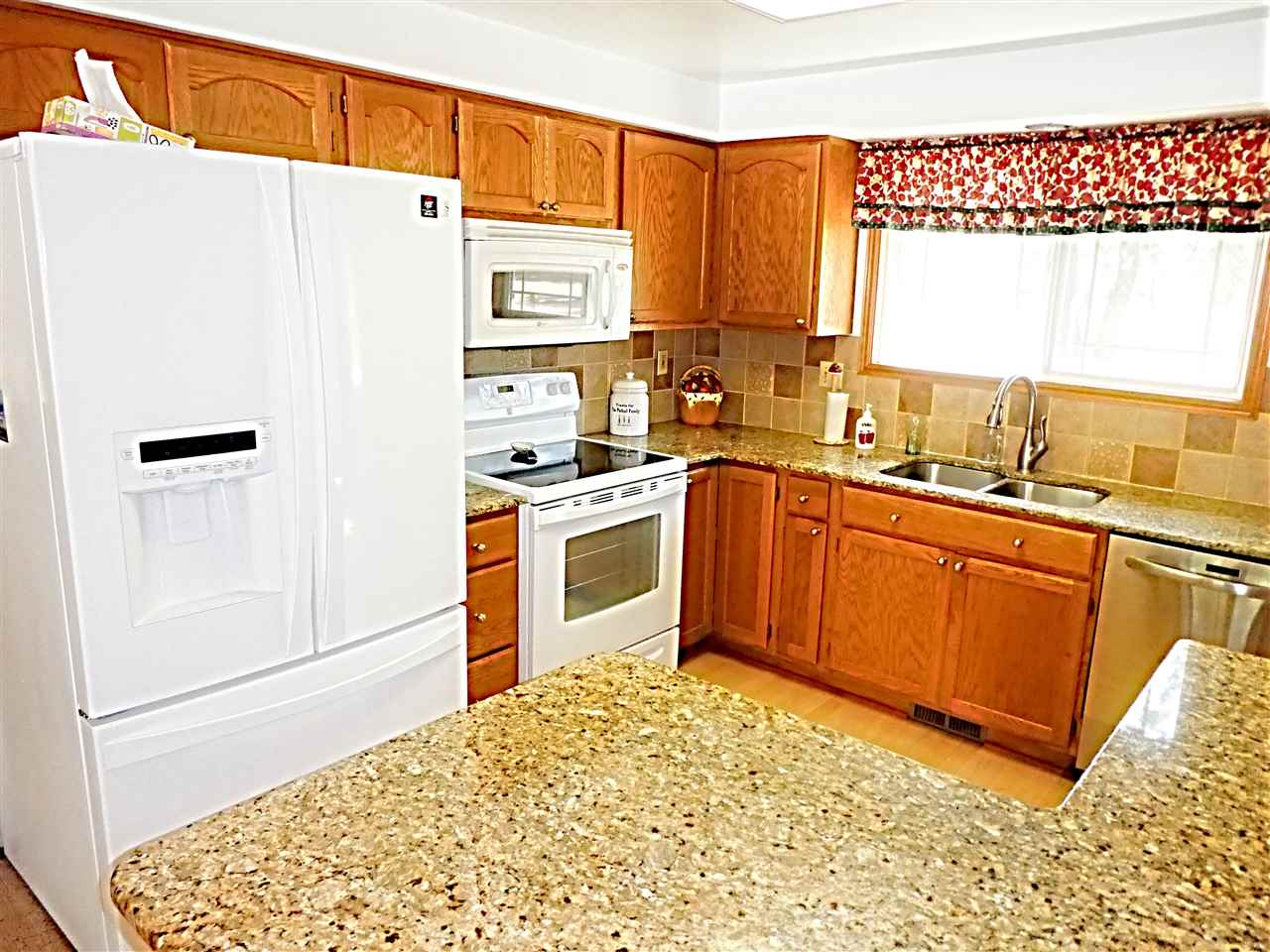 15915 South Clear Lake Road Cheney, WA 99004 - Photo 6 of 20