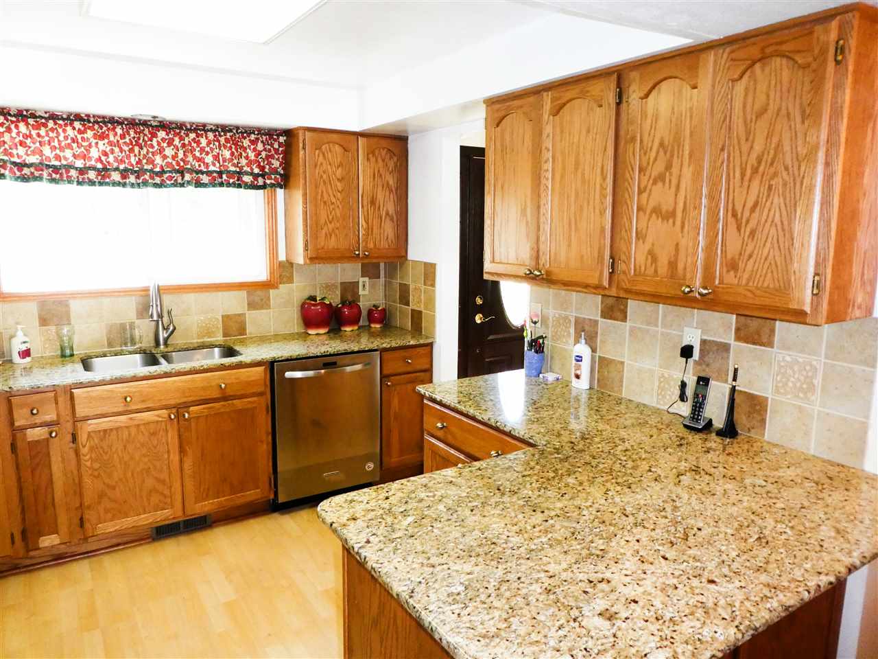 15915 South Clear Lake Road Cheney, WA 99004 - Photo 7 of 20