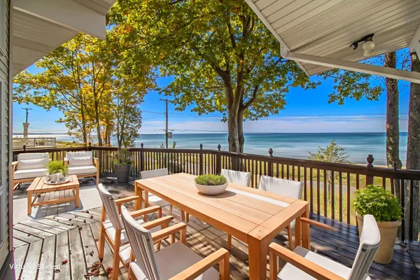$1,400,000 | 7320 Montgomery Boulevard, Pentwater, MI 49449