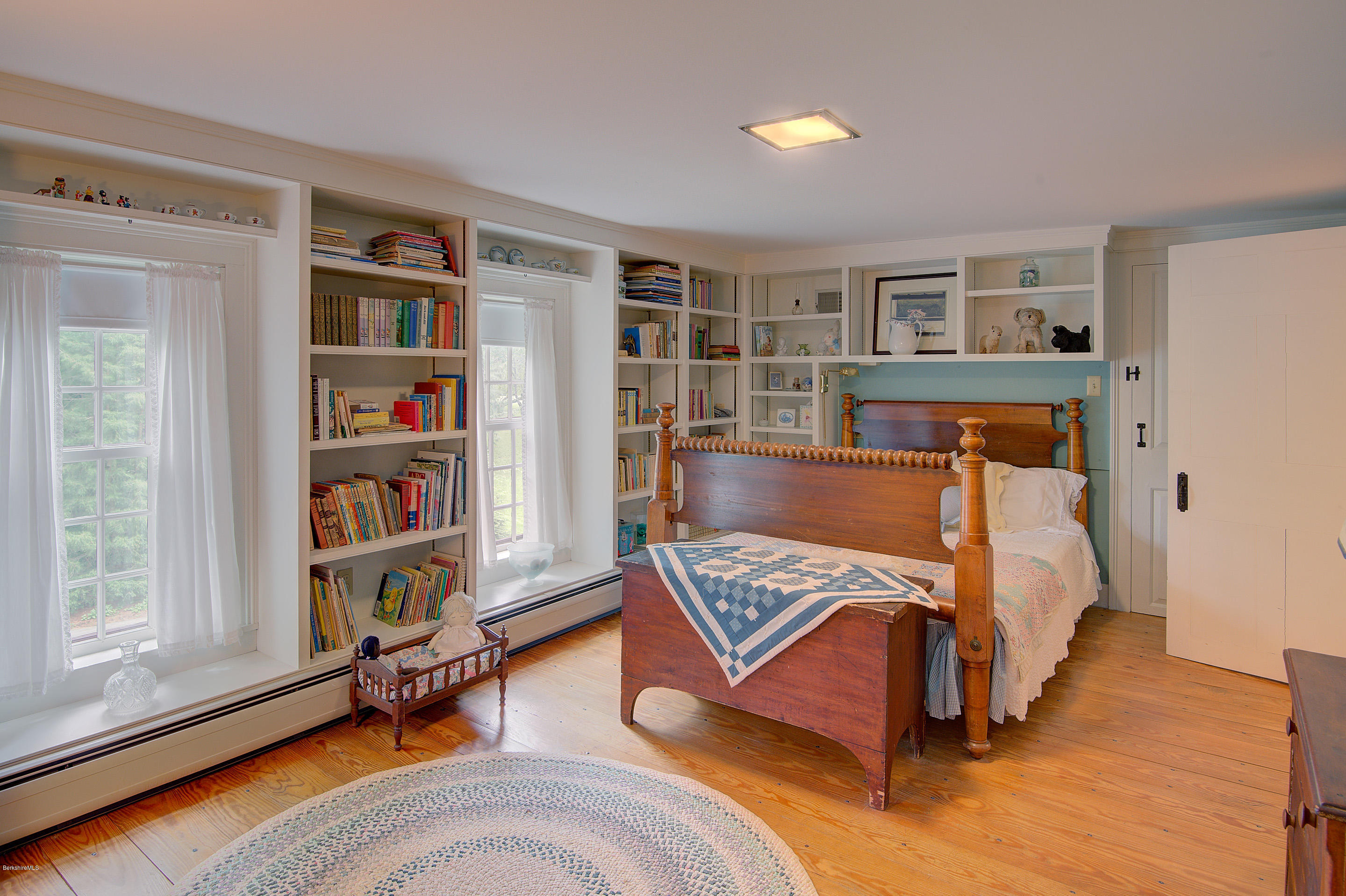 44 Burrows Turnpike Road Bernardston, MA 01337 - Photo 25 of 35 Upstairs Guest Space/Office