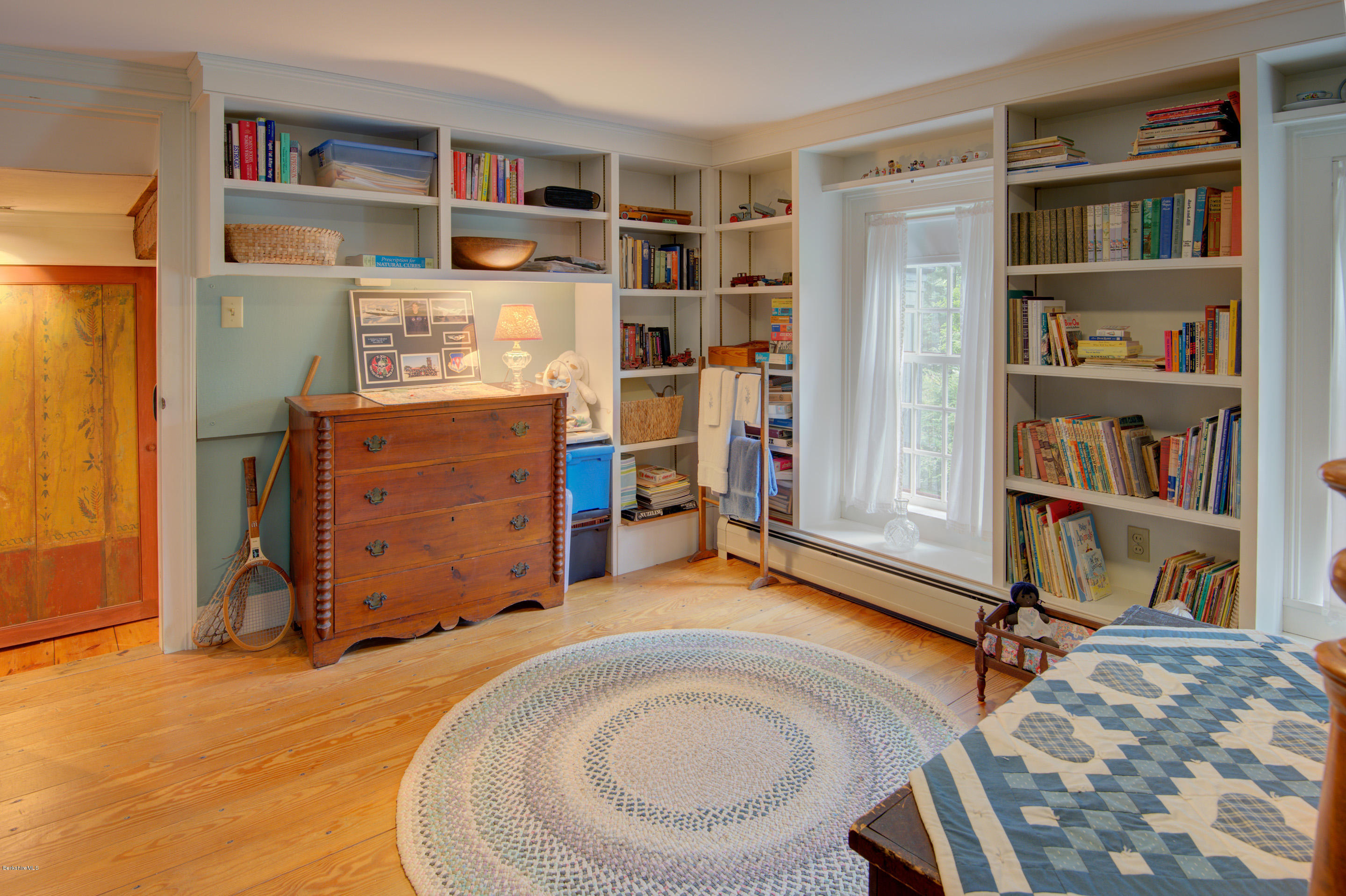 44 Burrows Turnpike Road Bernardston, MA 01337 - Photo 26 of 35 Built-ins