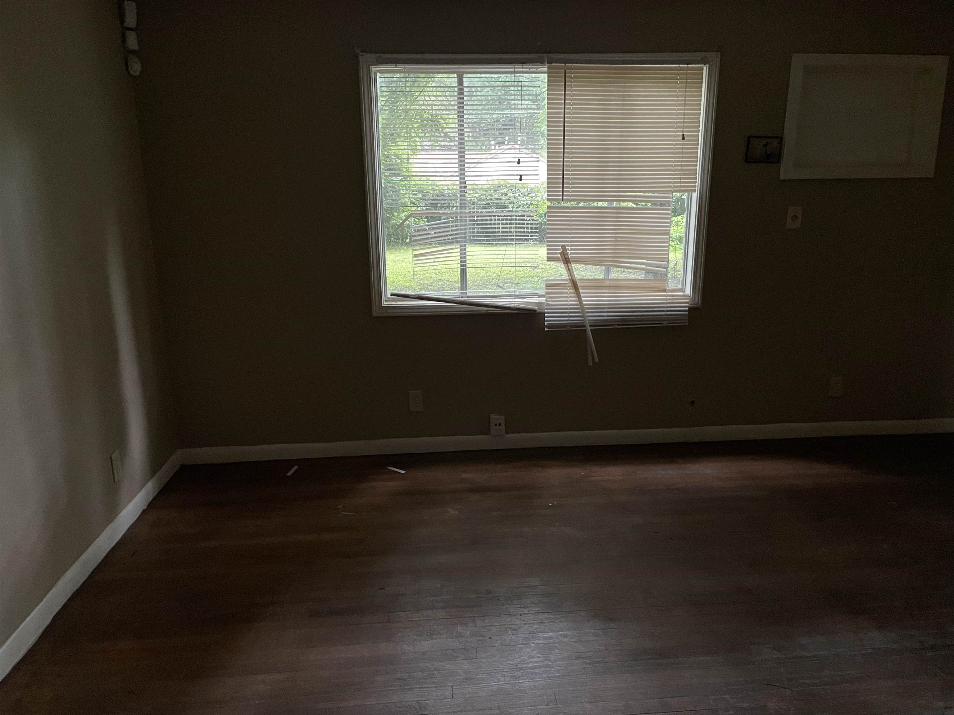 4076 Chippewa Road Memphis, TN 38118 - Photo 3 of 5 Gallery Image 3