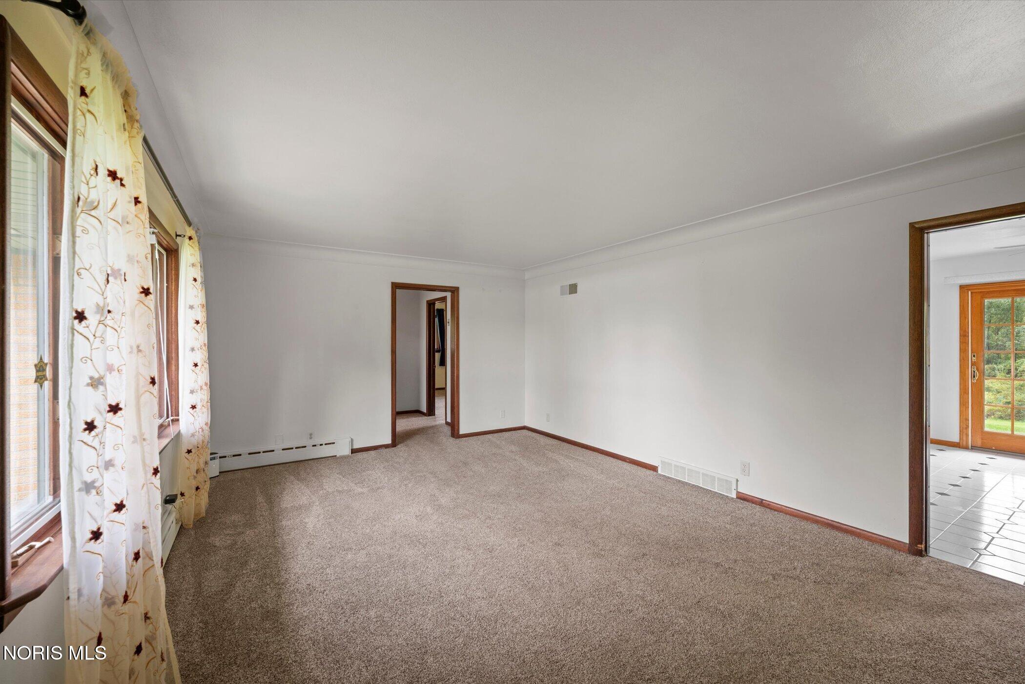 231 West State Line Road Toledo, OH 43612 - Photo 7 of 47 Gallery Image 7