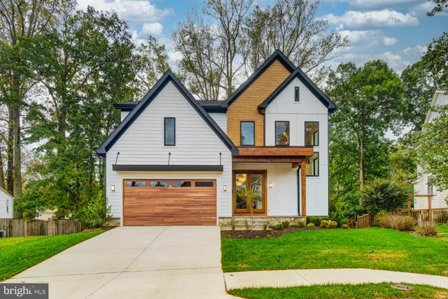 $2,599,888 | 913 Symphony Circle Southwest, Vienna, VA 22180