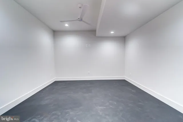 $2,599,888 | 913 Symphony Circle Southwest, Vienna, VA 22180