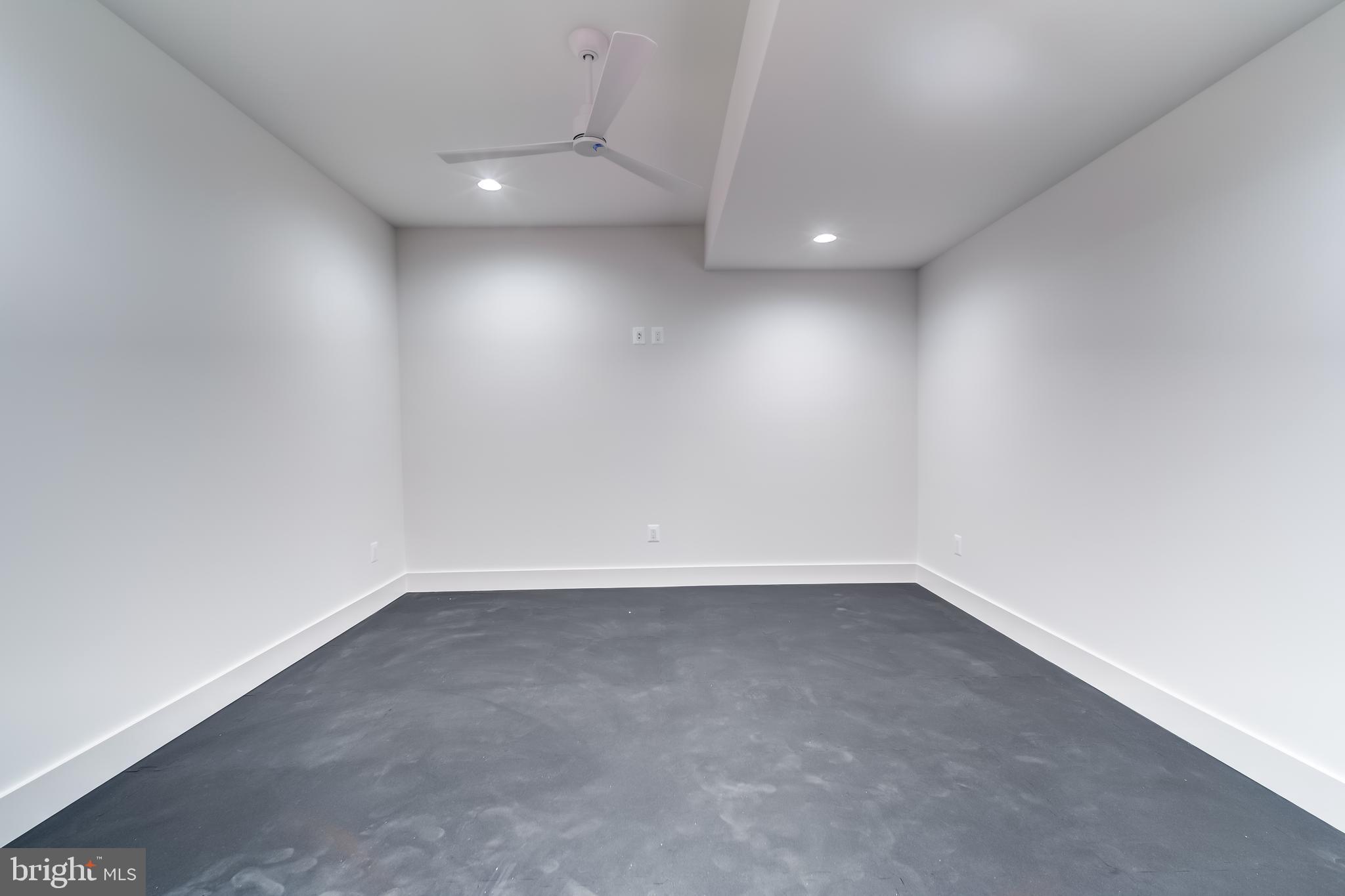 913 Symphony Circle Southwest Vienna, VA 22180 - Photo 103 of 150