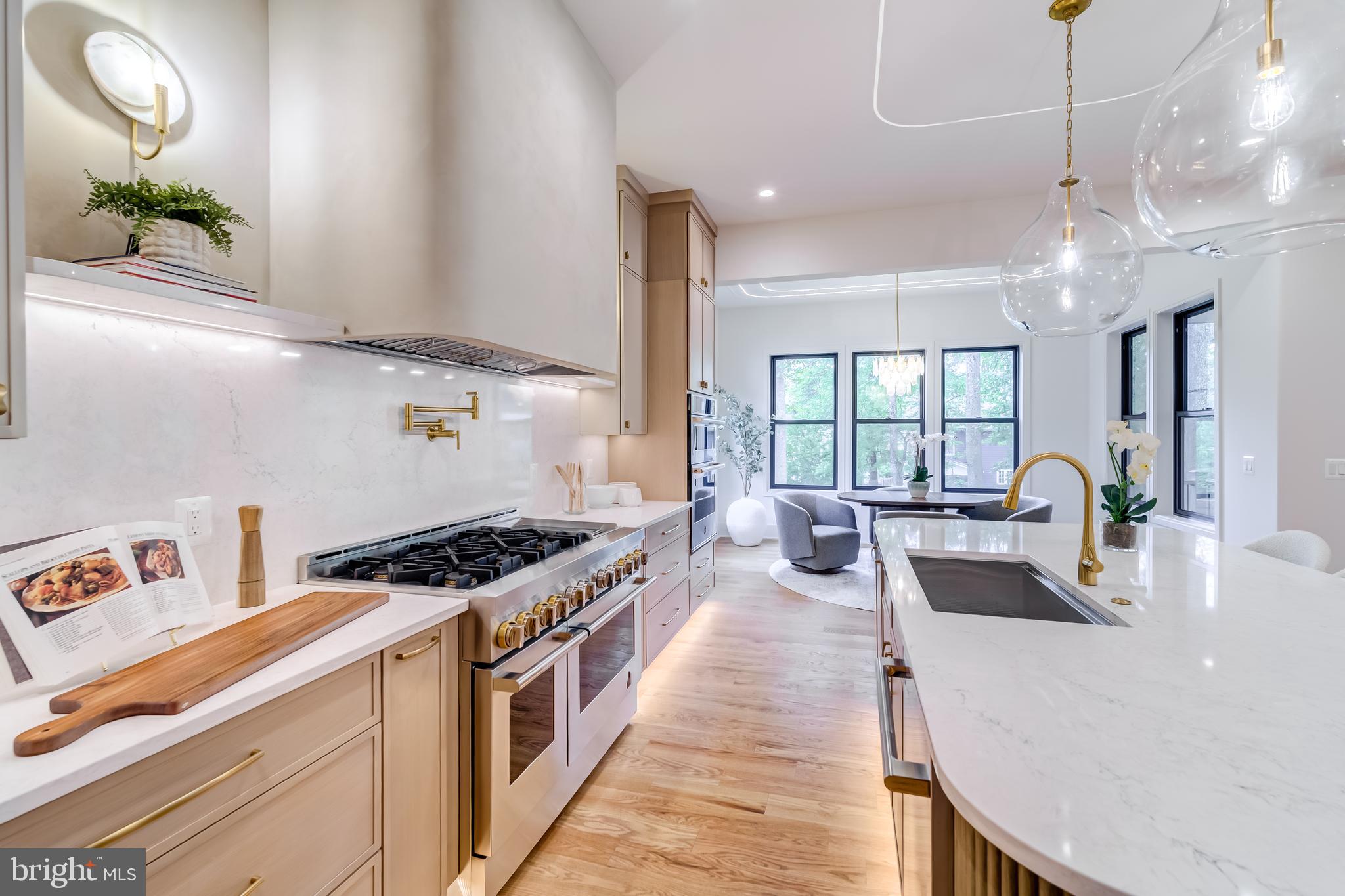 913 Symphony Circle Southwest Vienna, VA 22180 - Photo 13 of 150