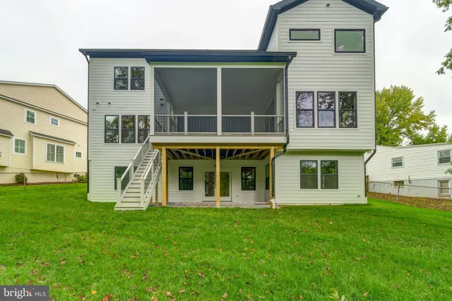 $2,599,888 | 913 Symphony Circle Southwest, Vienna, VA 22180
