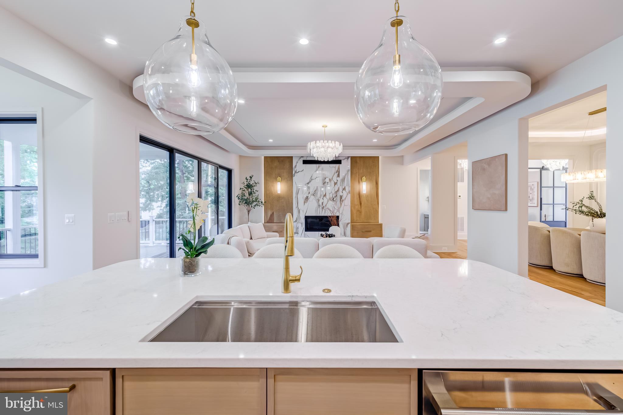 913 Symphony Circle Southwest Vienna, VA 22180 - Photo 15 of 150