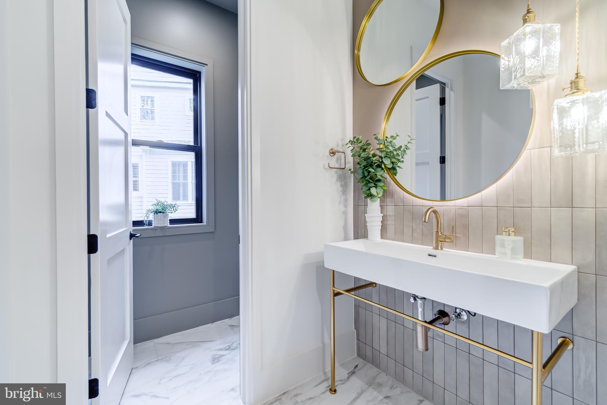 913 Symphony Circle Southwest Vienna, VA 22180 - Photo 39 of 150