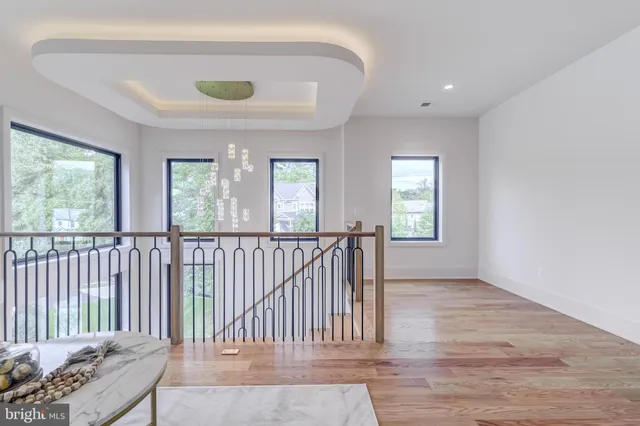 $2,599,888 | 913 Symphony Circle Southwest, Vienna, VA 22180