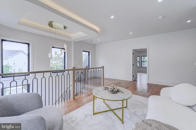 $2,599,888 | 913 Symphony Circle Southwest, Vienna, VA 22180