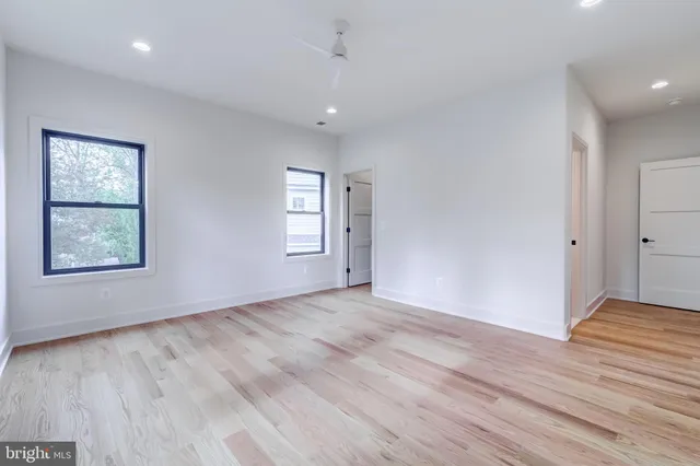 $2,599,888 | 913 Symphony Circle Southwest, Vienna, VA 22180