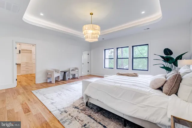 $2,599,888 | 913 Symphony Circle Southwest, Vienna, VA 22180