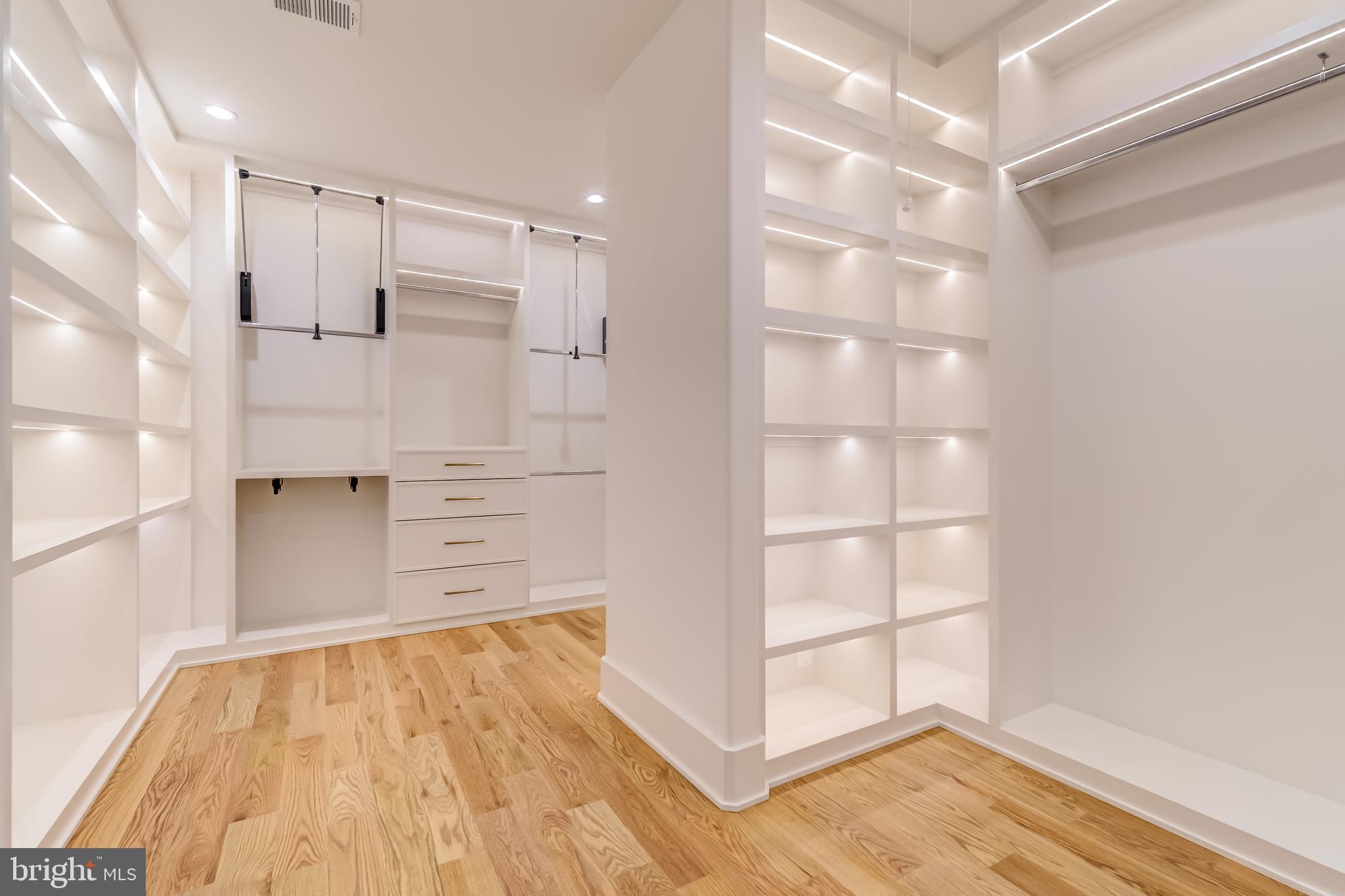 913 Symphony Circle Southwest Vienna, VA 22180 - Photo 100 of 150