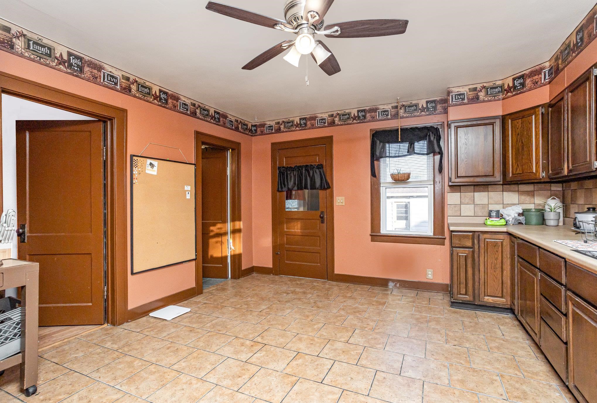 809 28th Street Bay City, MI 48708 - Photo 8 of 21 Gallery Image 8