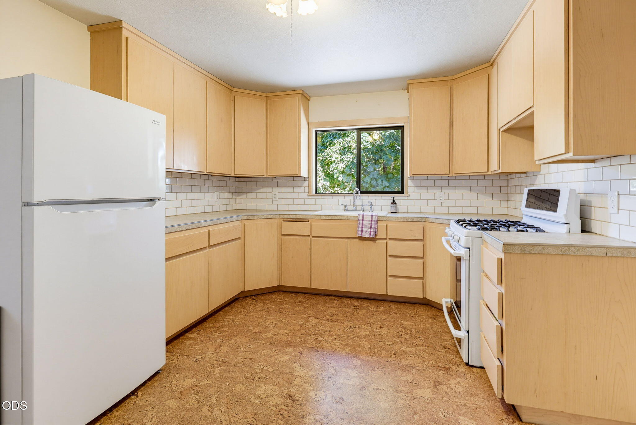 174 Hummingbird Lane Talent, OR 97540 - Photo 75 of 101