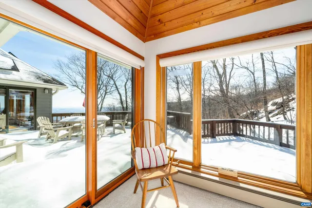 $1,100,000 | 353 Crawfords Edge, Roseland, VA 22967