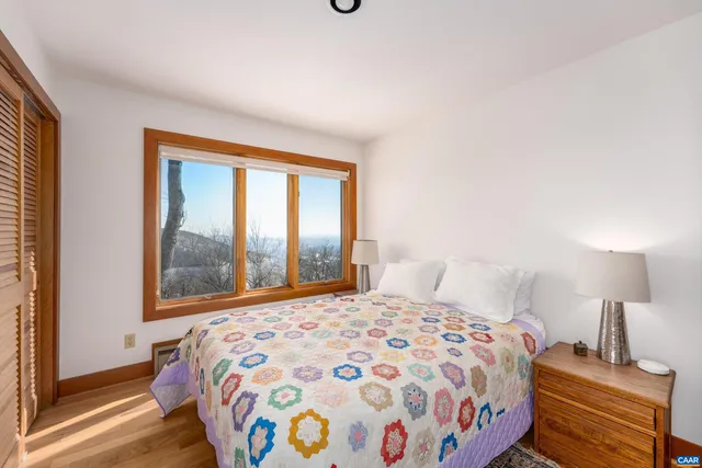 $1,100,000 | 353 Crawfords Edge, Roseland, VA 22967