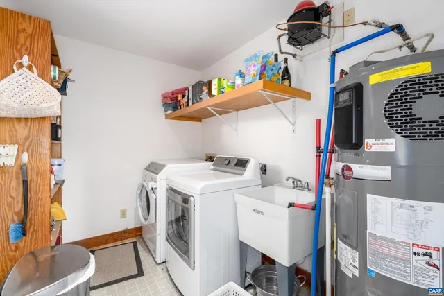 $1,100,000 | 353 Crawfords Edge, Roseland, VA 22967