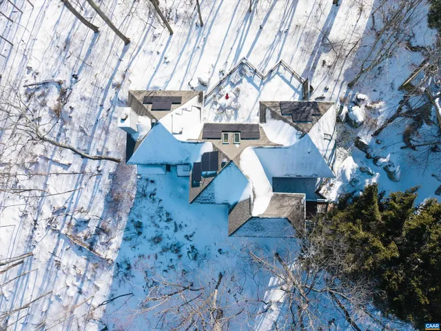 $1,100,000 | 353 Crawfords Edge, Roseland, VA 22967