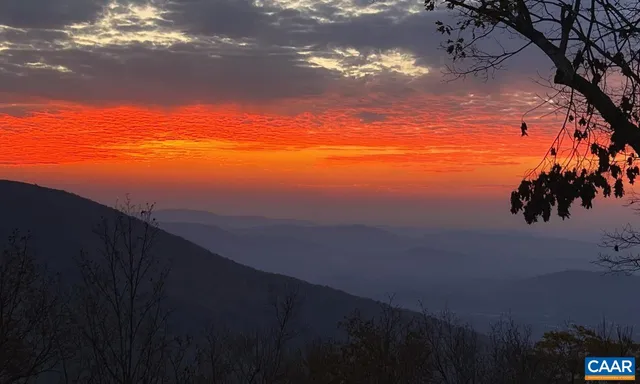 $1,100,000 | 353 Crawfords Edge, Roseland, VA 22967