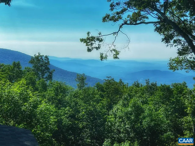 $1,100,000 | 353 Crawfords Edge, Roseland, VA 22967