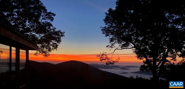 $1,100,000 | 353 Crawfords Edge, Roseland, VA 22967