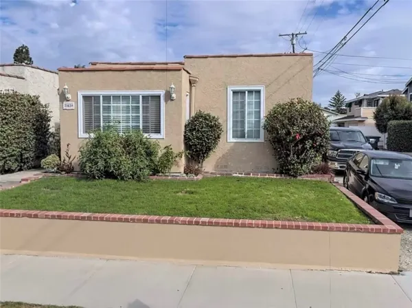 $825,000 | 2063 West 220th Street, Torrance, CA 90501