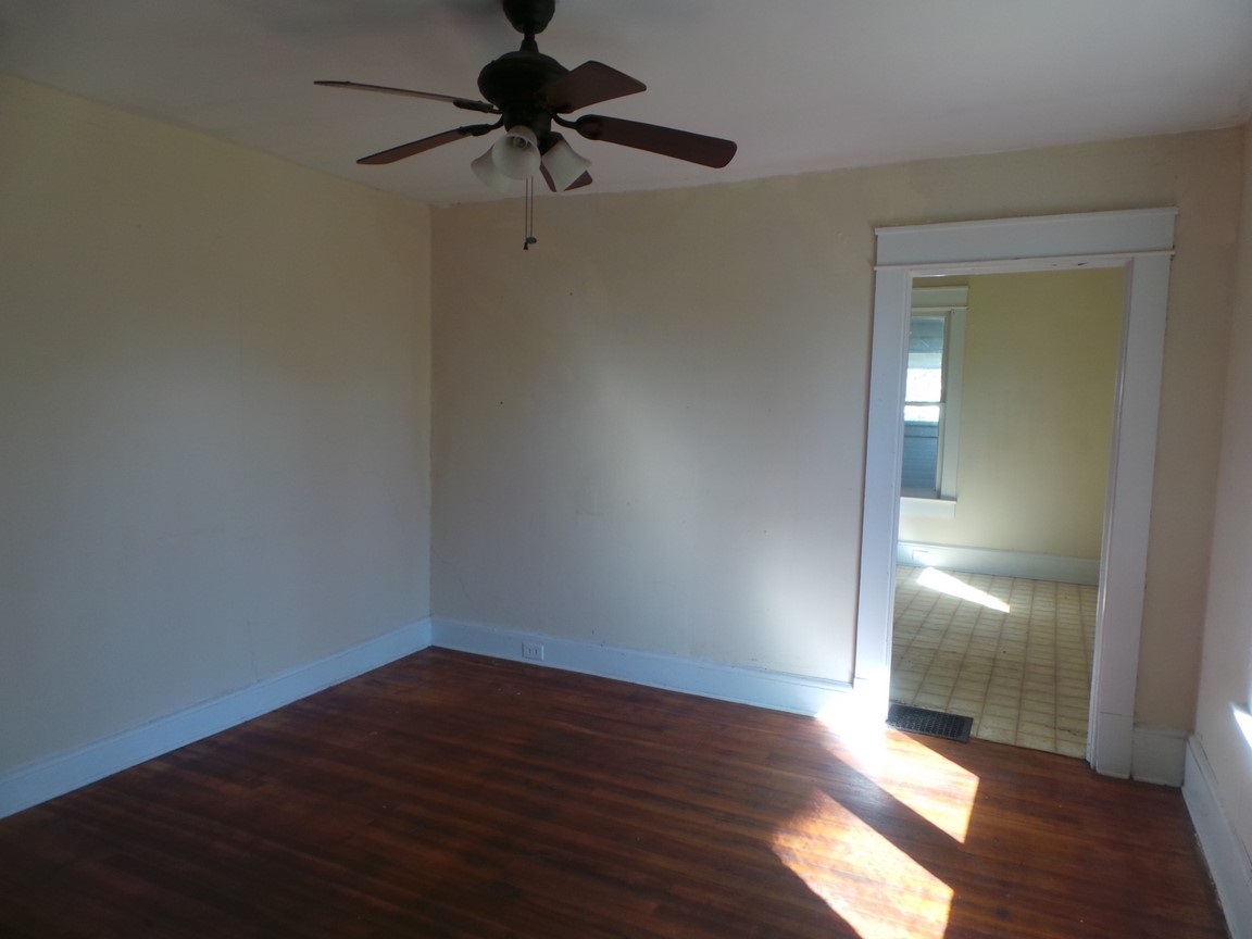 119 Russell Street Gaffney, SC 29340 - Photo 13 of 25 Gallery Image 13