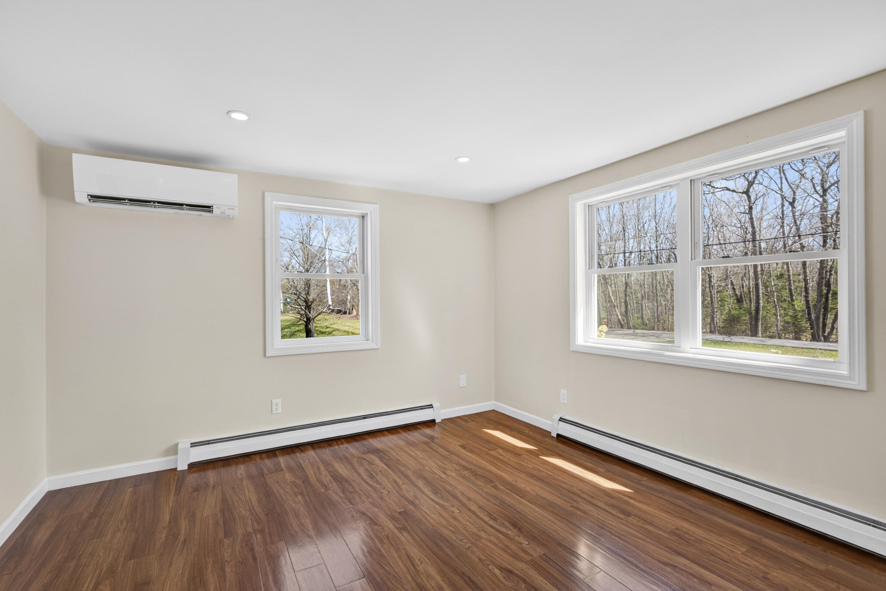 29 Oak Run Owls Head, ME 04854 - Photo 3 of 34 06-29OakRun-OwlsHead-KS