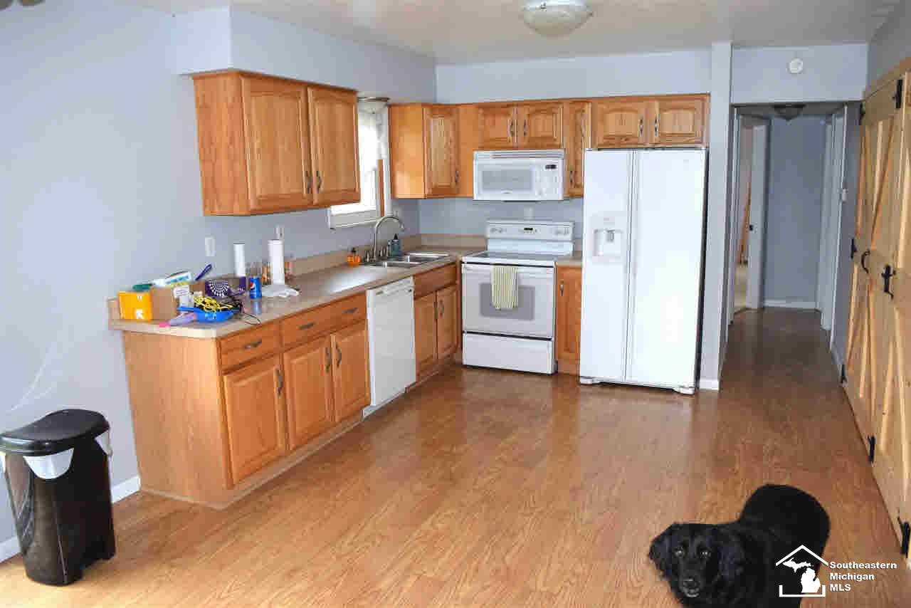 2348 Sheick Road Monroe, MI 48162 - Photo 4 of 26 Kitchen