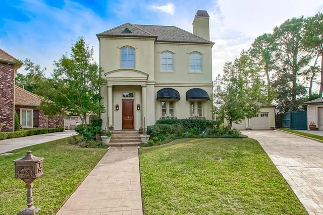 $1,155,000 | 18 Grass Court, River Ridge, LA 70123