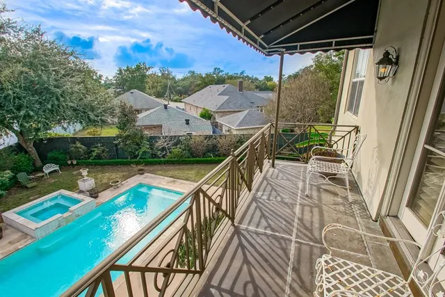 $1,155,000 | 18 Grass Court, River Ridge, LA 70123