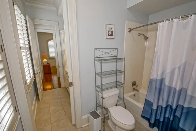 $1,155,000 | 18 Grass Court, River Ridge, LA 70123