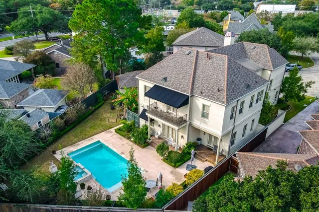 $1,155,000 | 18 Grass Court, River Ridge, LA 70123