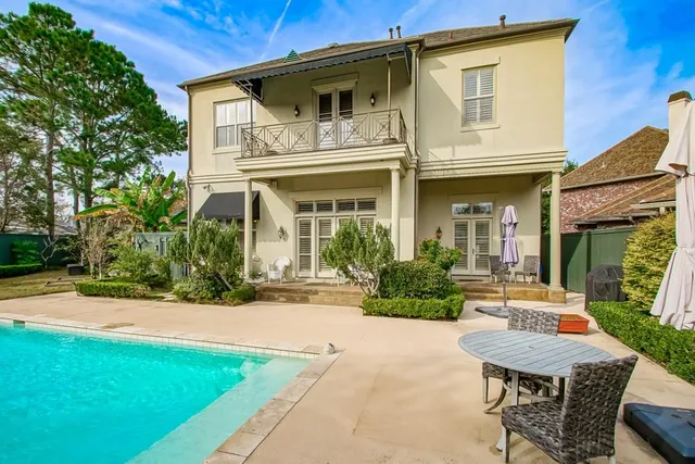 $1,155,000 | 18 Grass Court, River Ridge, LA 70123