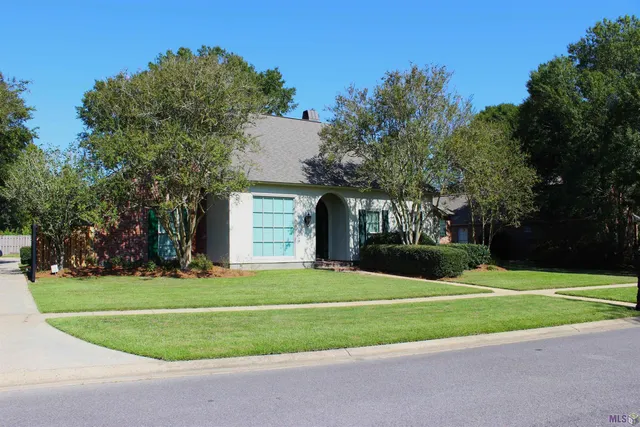 $525,000 | 18225 Bel Meadow Avenue, Baton Rouge, LA 70810