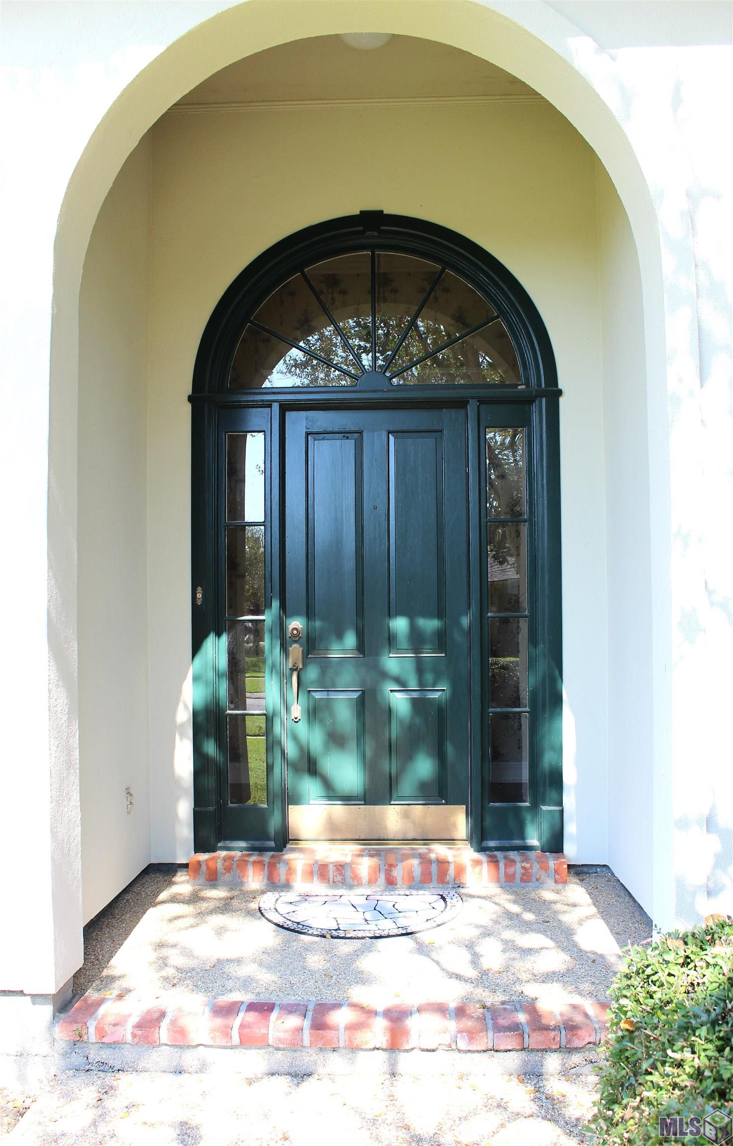 18225 Bel Meadow Avenue Baton Rouge, LA 70810 - Photo 3 of 31