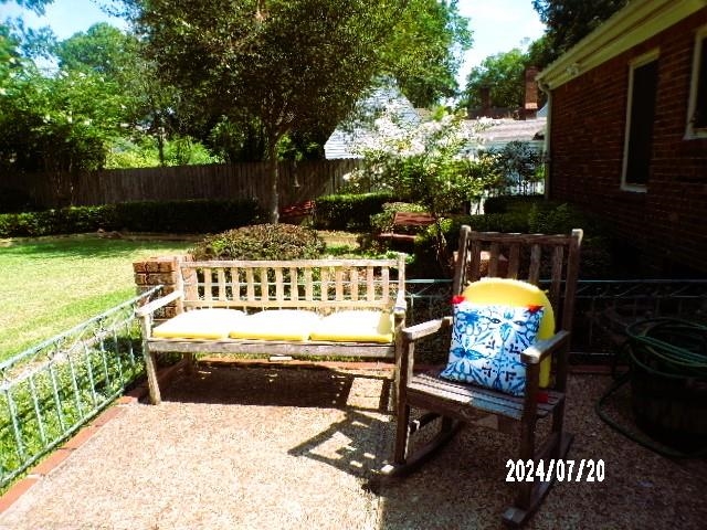 3249 Clarke Road Memphis, TN 38115 - Photo 22 of 24 a view of an outdoor sitting space