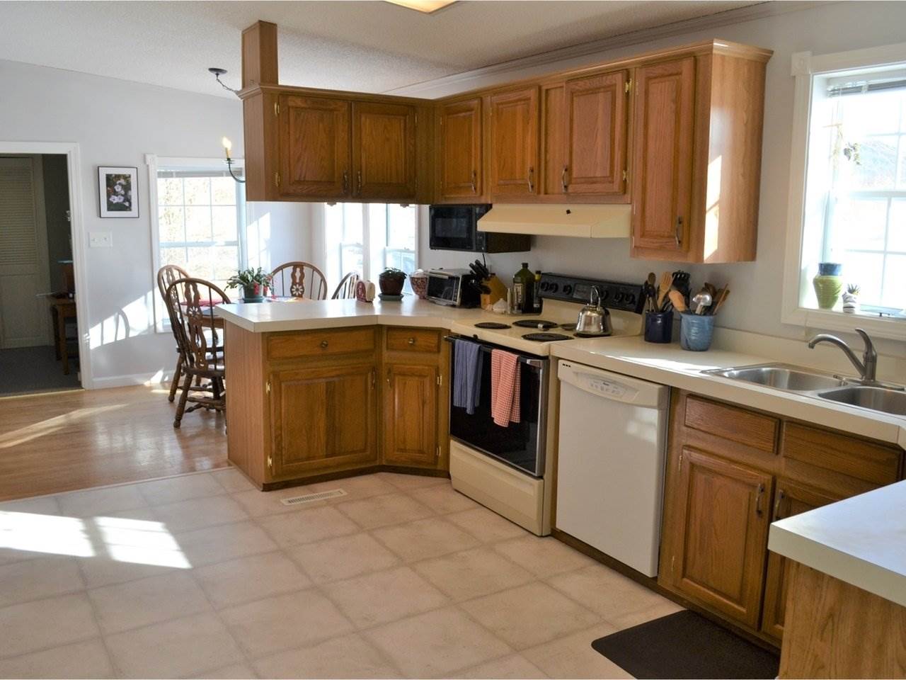 3865 South Road Williston, VT 05495 - Photo 9 of 15
