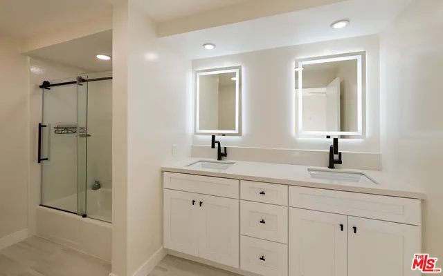 $1,450,000 | 13206 Admiral Avenue, Unit F, Marina del Rey, CA 90292