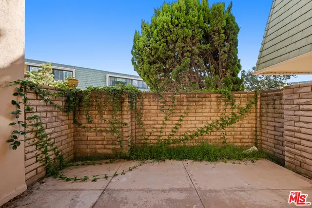 $1,450,000 | 13206 Admiral Avenue, Unit F, Marina del Rey, CA 90292