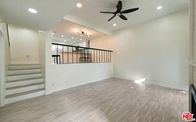 $1,450,000 | 13206 Admiral Avenue, Unit F, Marina del Rey, CA 90292