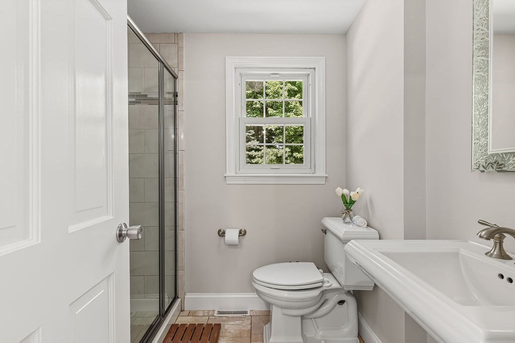 394 Old Farm Road Franklin, MA 02038 - Photo 22 of 42 Gallery Image 22