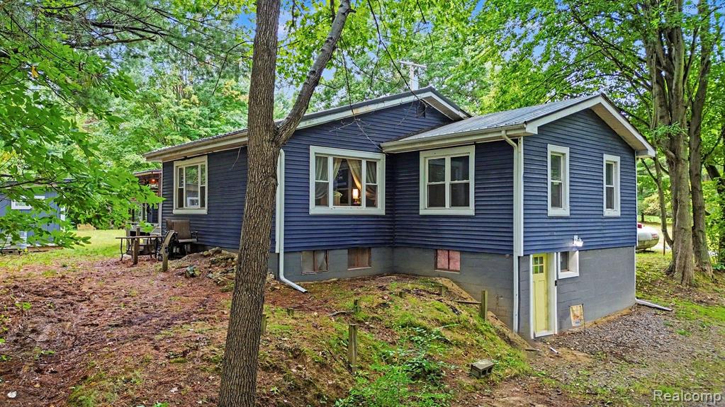 4325 North Lapeer Road Columbiaville, MI 48421 - Photo 26 of 34 Gallery Image 26