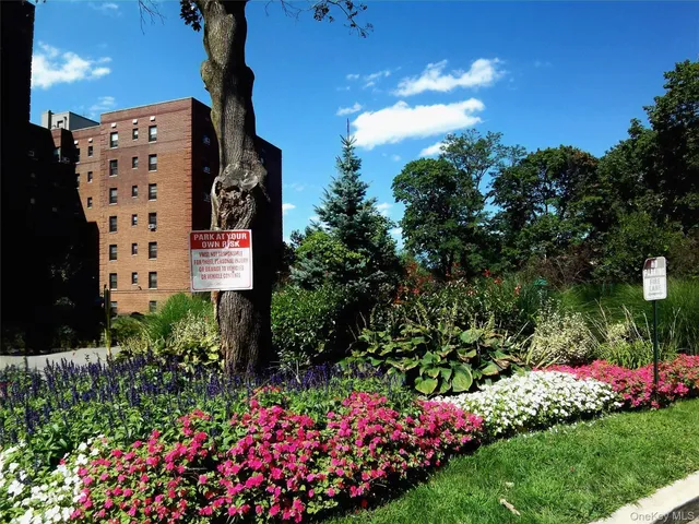 $189,900 | 485 East Lincoln Avenue, Unit 105, Mount Vernon, NY 10552