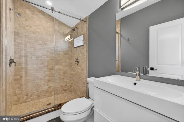 $4,600 | 1328 Maryland Avenue Northeast, Unit 3, Washington, DC 20002