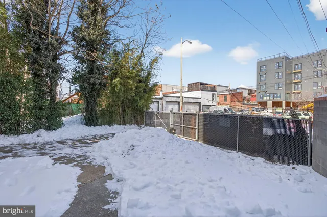 $4,600 | 1328 Maryland Avenue Northeast, Unit 3, Washington, DC 20002